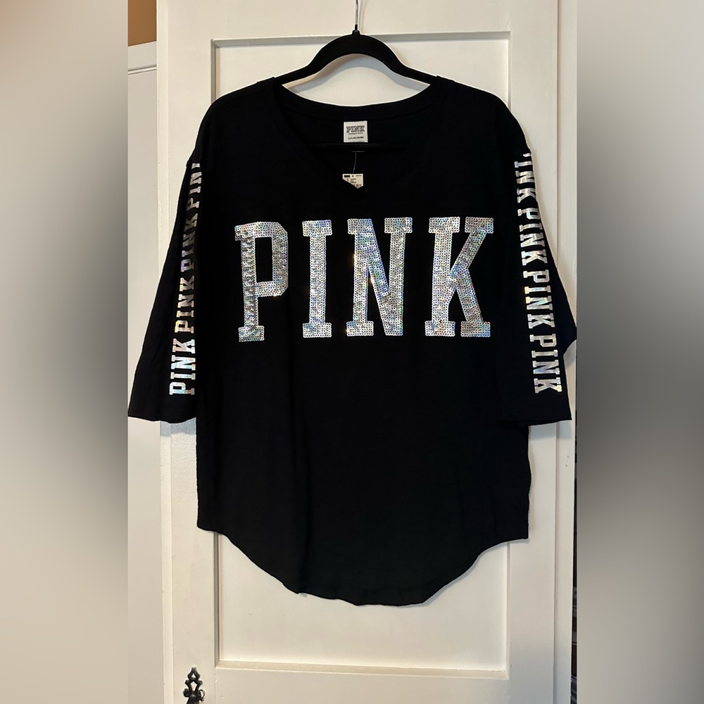 ❌SOLD❌ NWT HTF Victoria’s Secret Pink Bling Tee